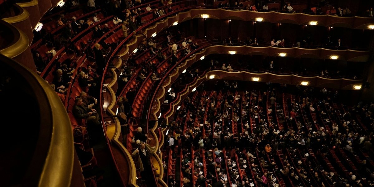 Opera’s Golden Age Unveiled: Singers and Shows That Shaped It