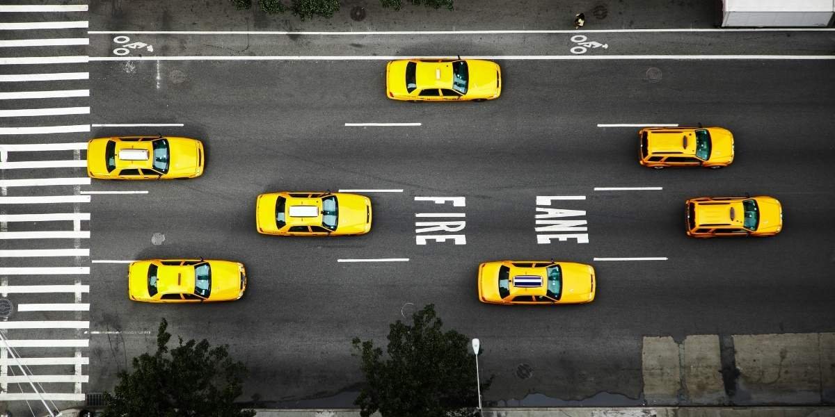 The Rise of Driverless Taxis in City Transportation